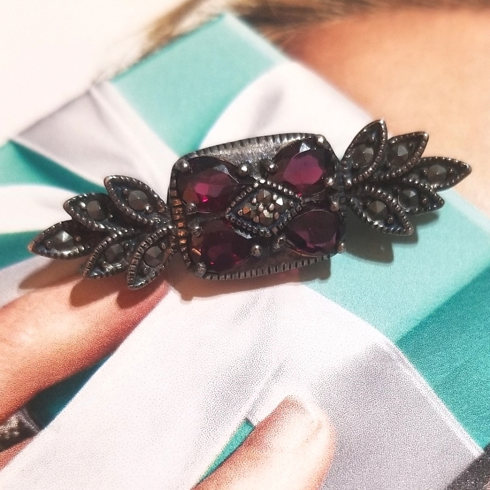 1930s Antique Garnet Marcasite Sterling Brooch - Picture 6 of 6